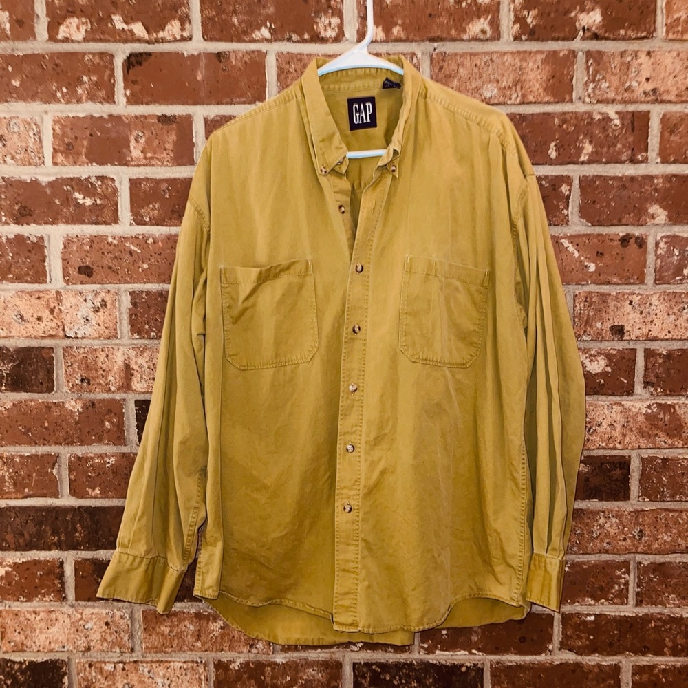GAP Button Down